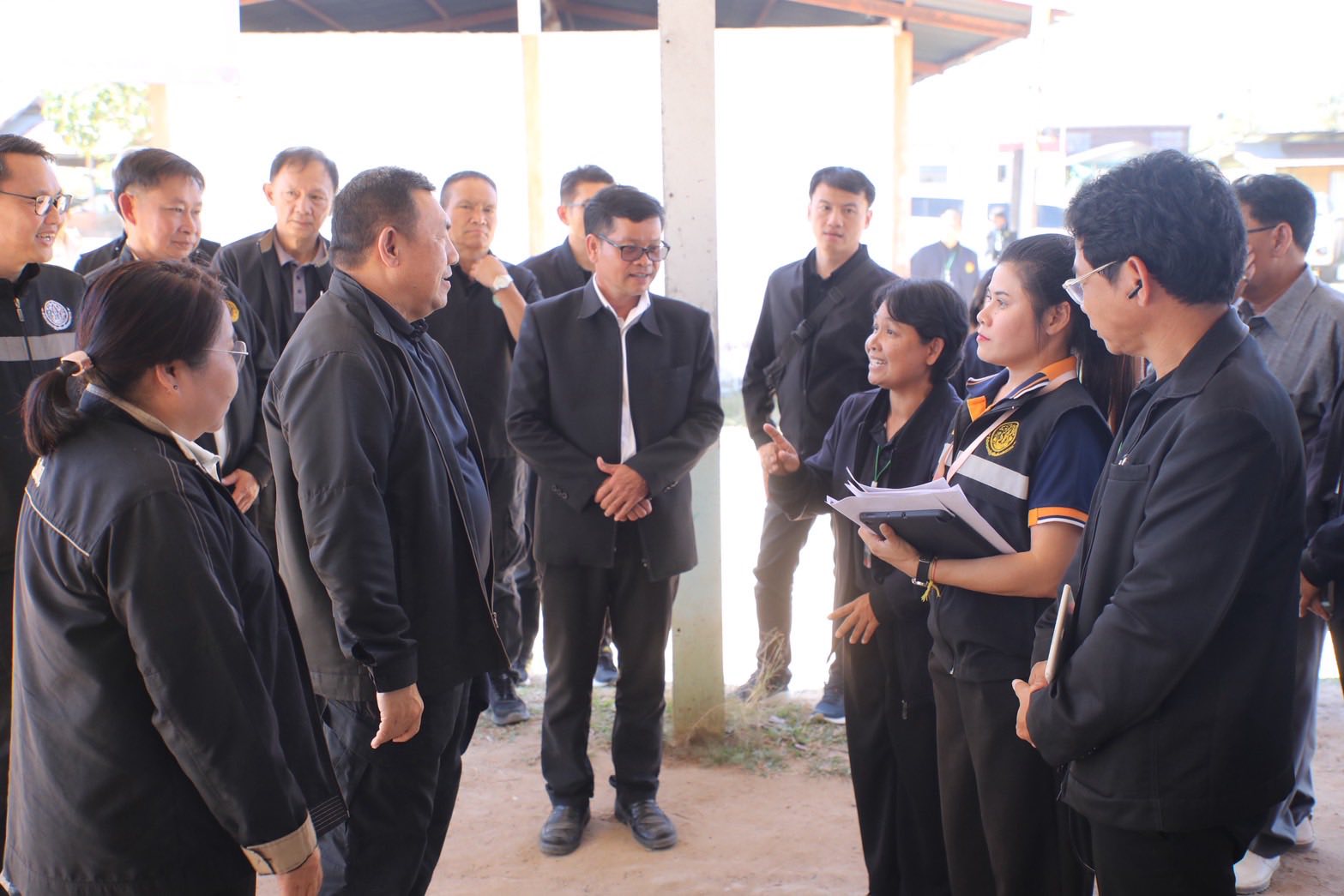 title - “ส.ป.ก. ไม่ทิ้งใครไว้ข้างหลัง” เลขาฯ สั่งลุย ศูนย์เคลื่อนที่ เร่งช่วยเกษตรกรในเขตปฏิรูปที่ดินในพื้นที่เสี่ยงภัย